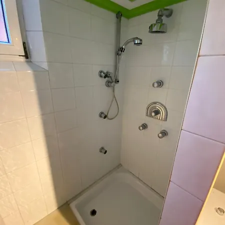 Pensionat Green Garden House 3*